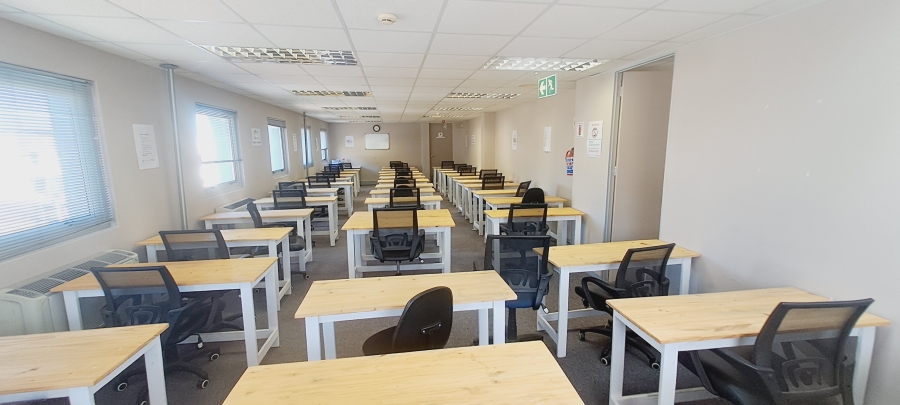 To Let commercial Property for Rent in Rosenpark Western Cape
